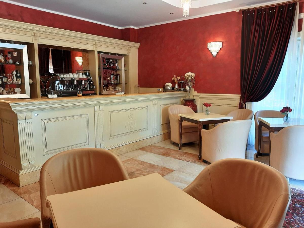 Regina Di Saba - Hotel Villa Per Ricevimenti Гроттаминарда Экстерьер фото