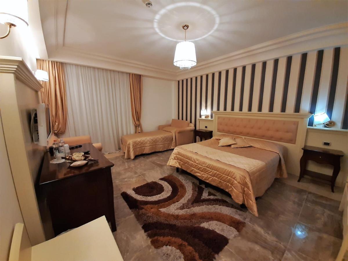 Regina Di Saba - Hotel Villa Per Ricevimenti Гроттаминарда Экстерьер фото